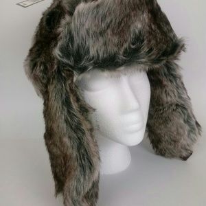 Faux fur winter hat lined with ear flaps unisex